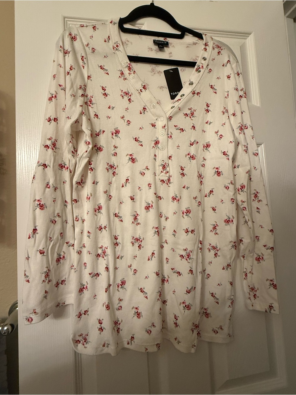 torrid White Henley Long-Sleeve Top with Red/Pink Floral Print